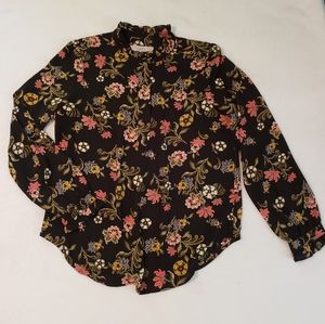 Like new Loft pretty floral print blouse